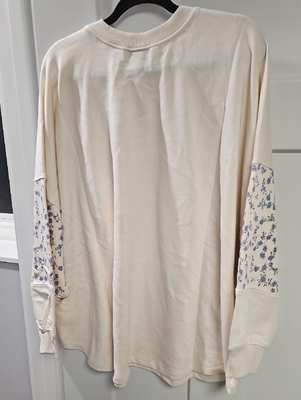 torrid Cream Sweatshirt with Blue Floral Sleeve Panels - Picture 5 of 5